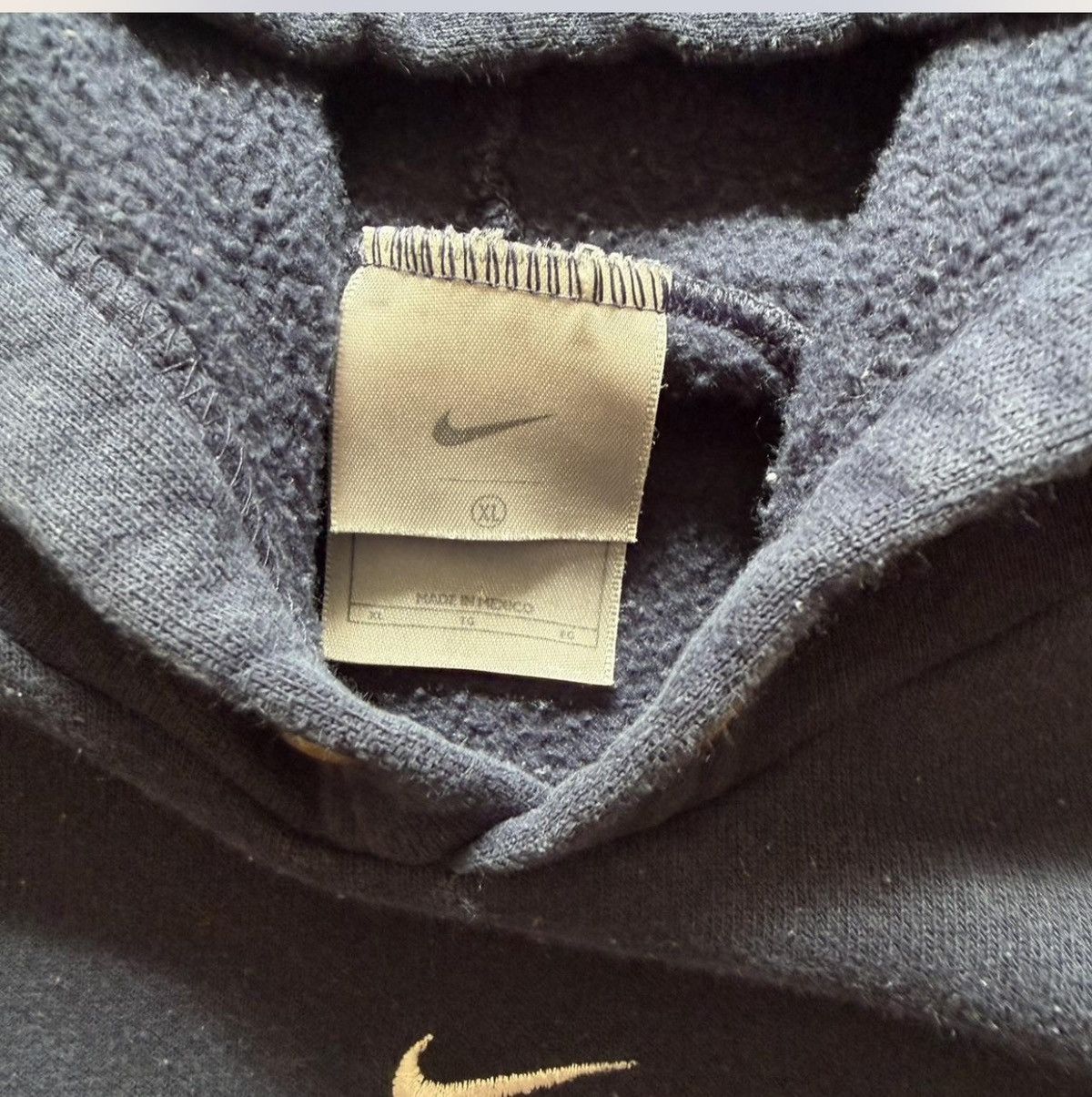 Nike Vintage 2000s navy blue center swoosh nike hoodie Size US XL / EU 56 / 4 - 3 Thumbnail