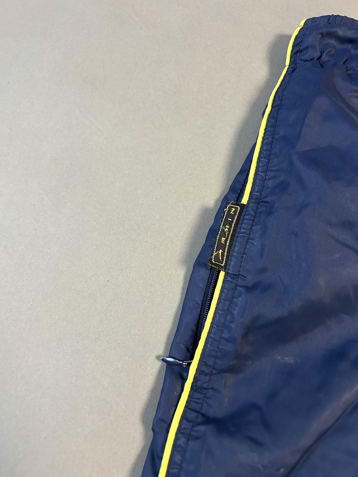 Nike Nike track suit vintage navy 90s nylon sweatshirt + pants Size US M / EU 48-50 / 2 - 10 Thumbnail