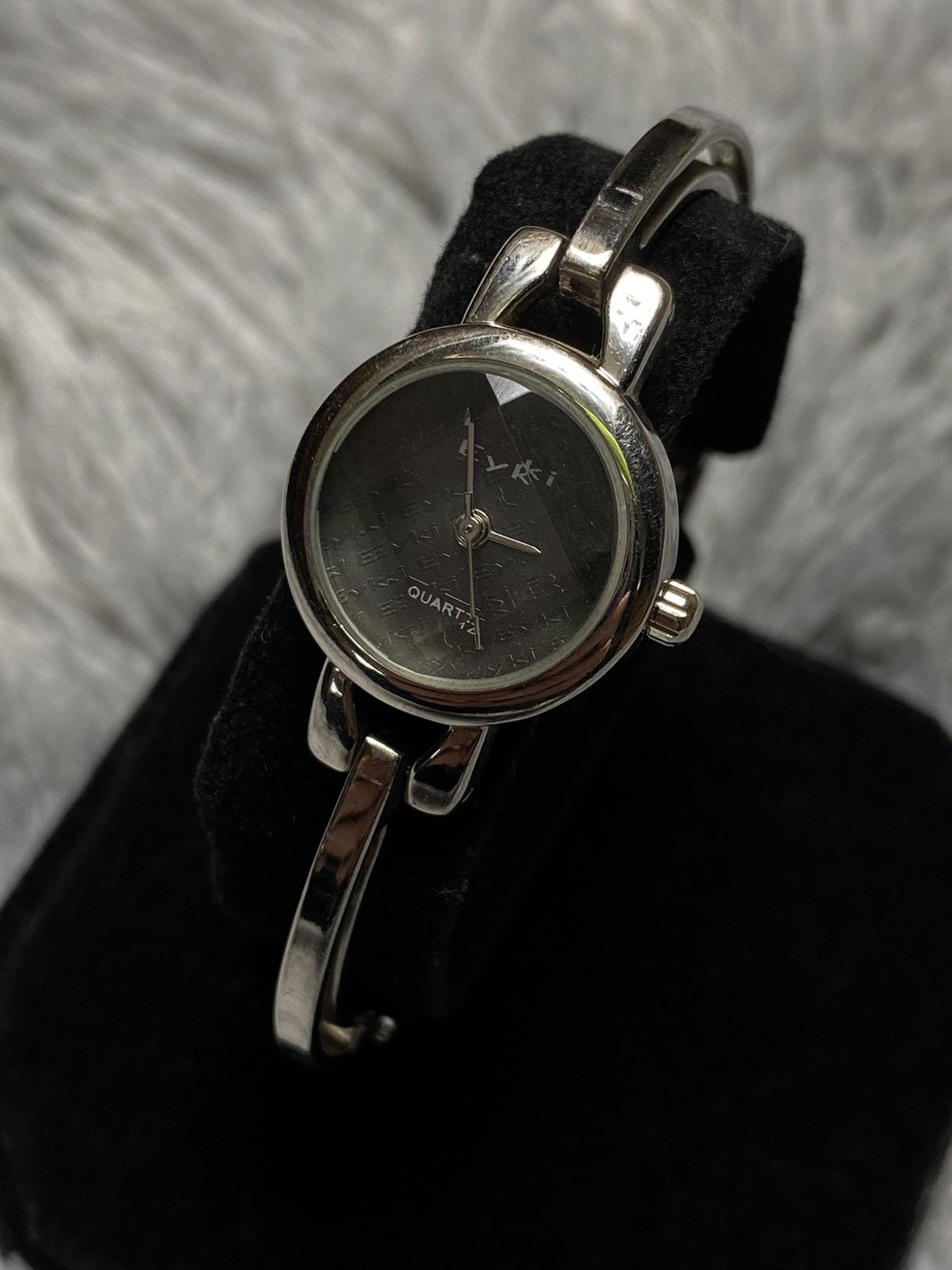 Jewelry Eyki Minimalist Bracelet Watch Japanese Brand Size ONE SIZE - 2 Thumbnail