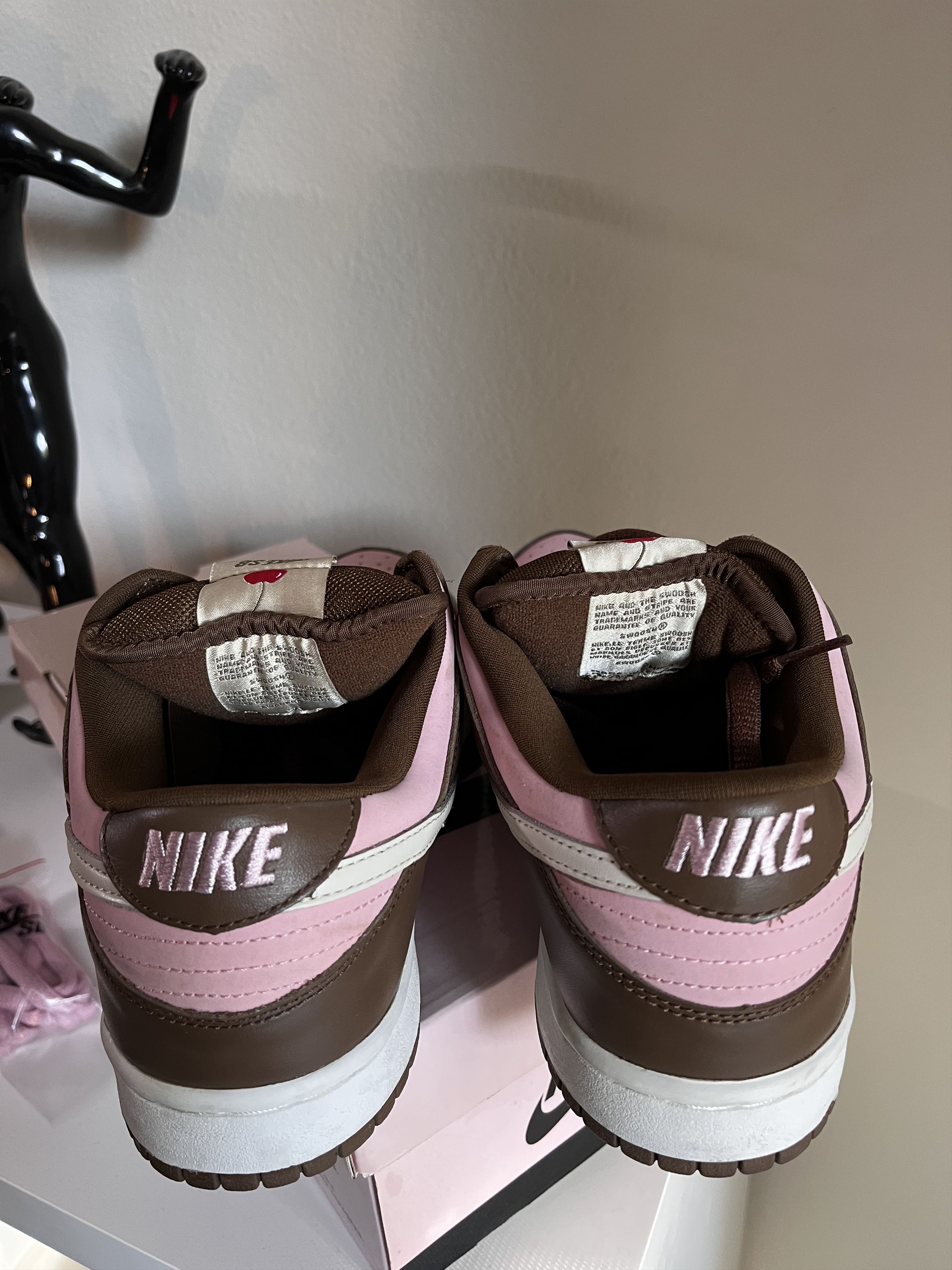Nike SB 2005_VNDS_NIKE SB DUNK LOW PRO STUSSY CHERRY_US10 Size US 10 / EU 43 - 9 Thumbnail
