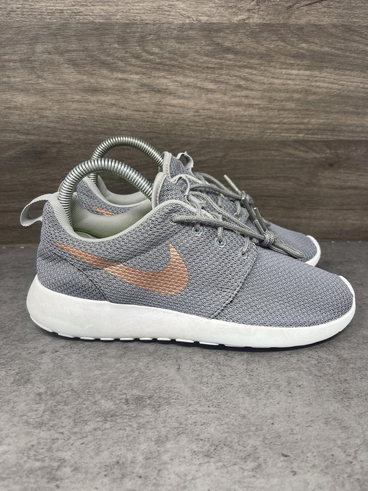 Nike Nike Roshe One Running Shoes Womens Size 6 Grey NikeID Size US 6 / IT 36 - 5 Thumbnail