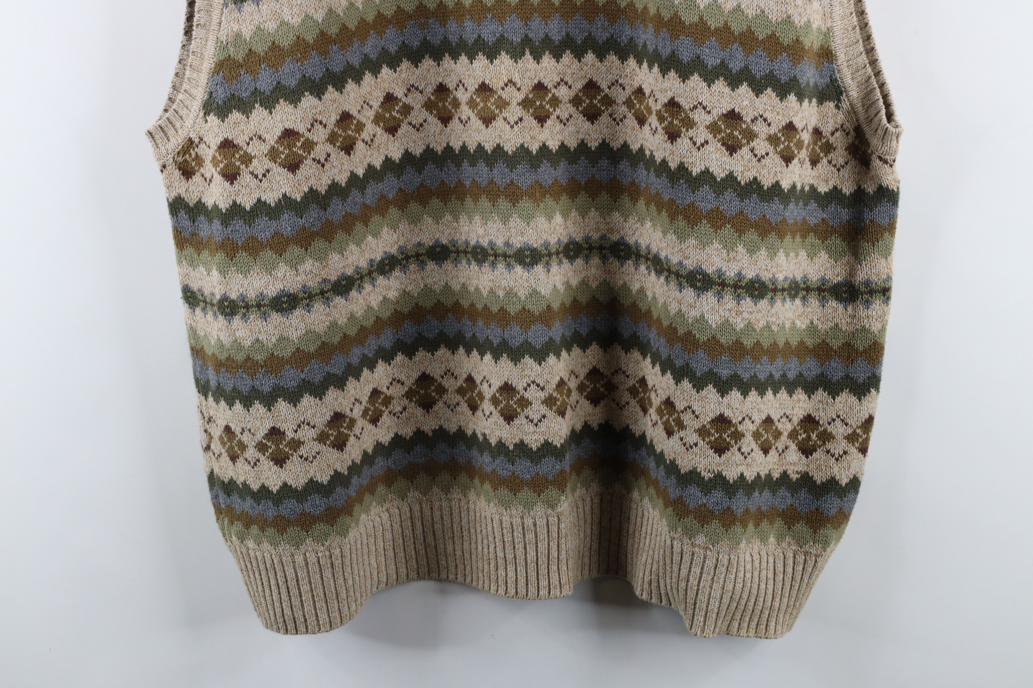 Vintage Vintage 90s Streetwear Fair Isle Knit V-Neck Sweater Vest Size US XXL / EU 58 / 5 - 3 Thumbnail