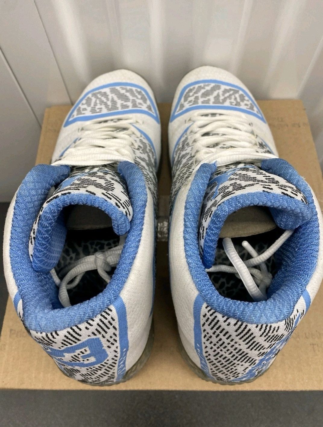 Jordan Brand Nike Air Jordan Retro 29 Pantone 717796108 Size 11 Men Size US 11 / EU 44 - 6 Thumbnail