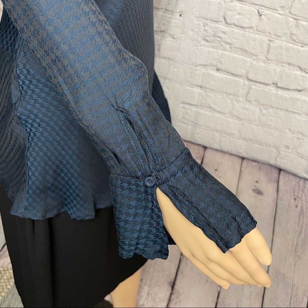 Elie Tahari NWT New Tahari Cowl Neck Blouse Blue Black Houndstooth Size Size S / US 4 / IT 40 - 8 Thumbnail