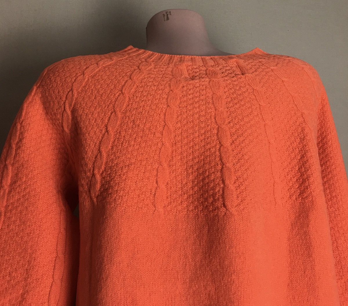 Harley of Scotland Harley of Scotland Orange Cable Yoke Dorothy Sweater Size M Size M / US 6-8 / IT 42-44 - 6 Thumbnail