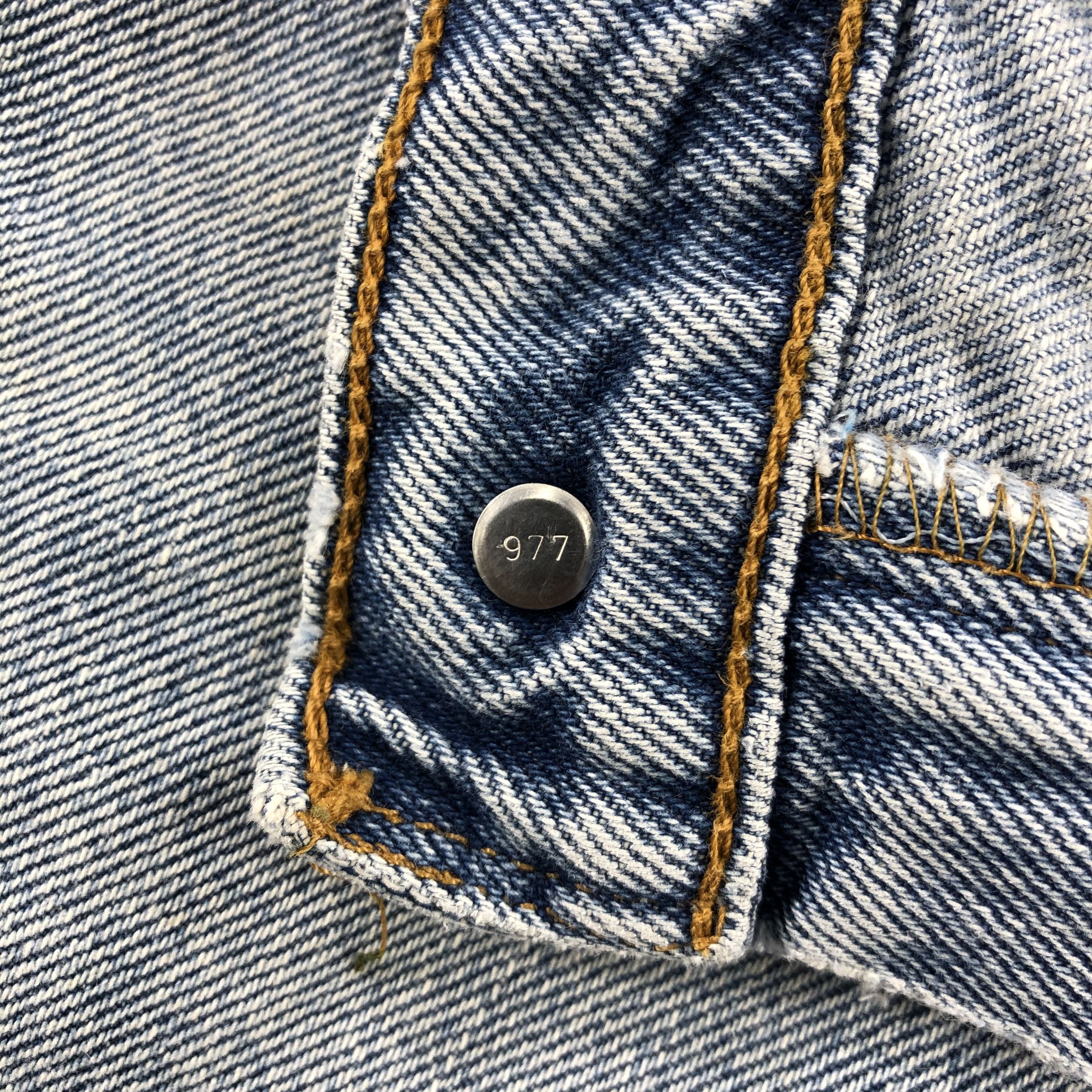 Levi's × Vintage Vintage 90s Light Wash Levis 550 Jeans-JM1800 Size US 34 / EU 50 - 9 Thumbnail