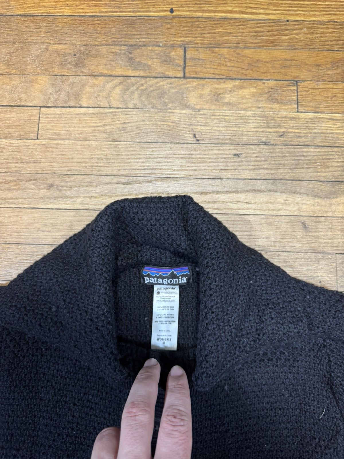 Patagonia Patagonia Womens Black Merino Wool Button Down Sweater Coat Size M / US 6-8 / IT 42-44 - 4 Thumbnail