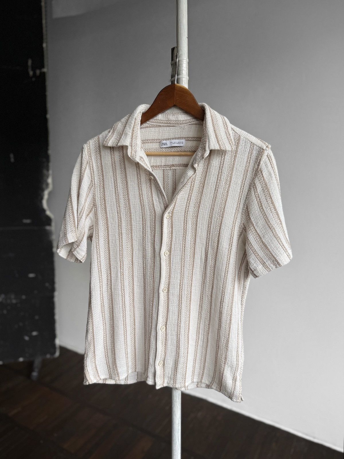 Zara Zara Man Striped Textured Short Sleeve Button Shirt Casual Size US S / EU 44-46 / 1 - 2 Thumbnail