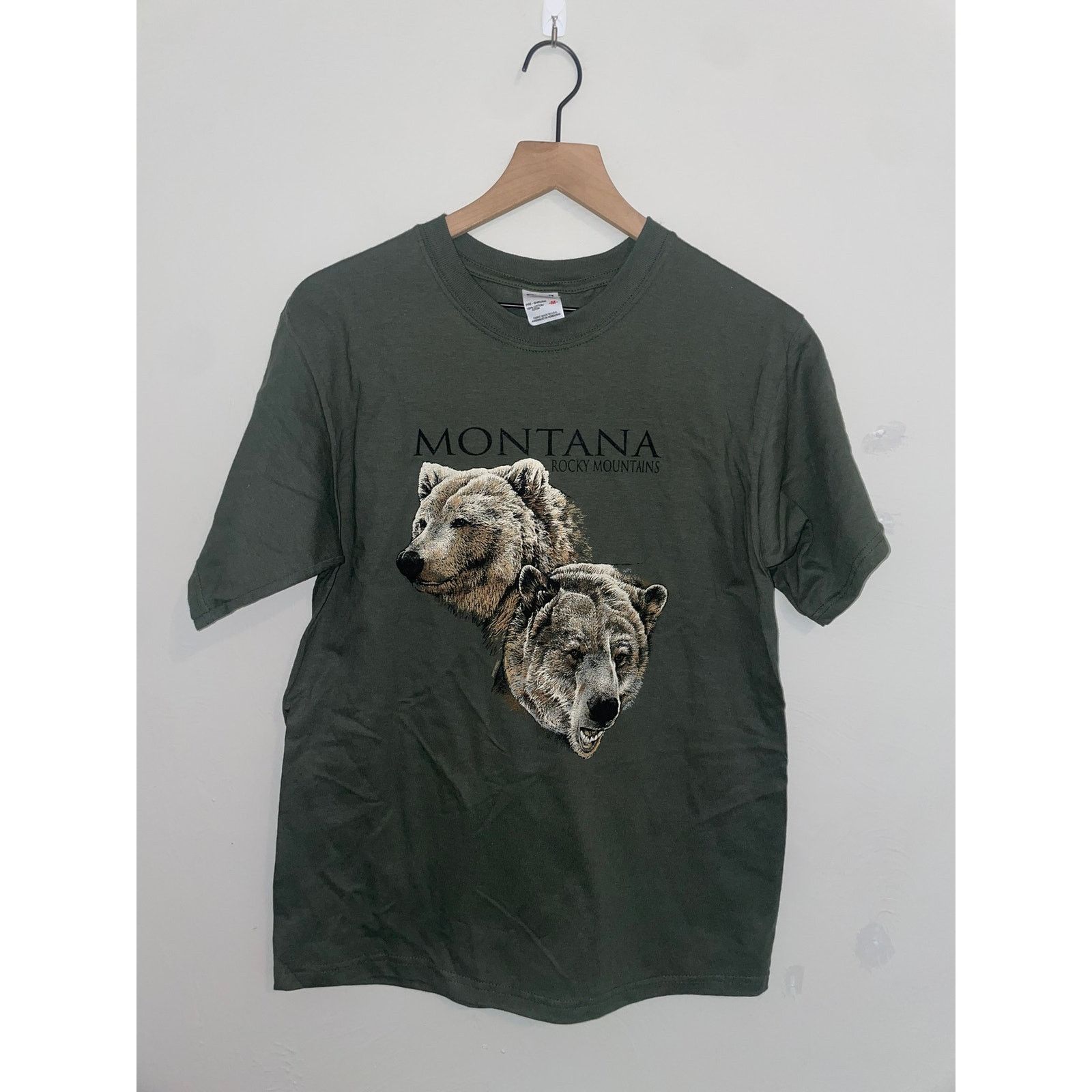 Anvil Vintage Grizzly Bear Shirt Montana Rocky Mountains Tee 90s M Size US M / EU 48-50 / 2 - 1 Thumbnail