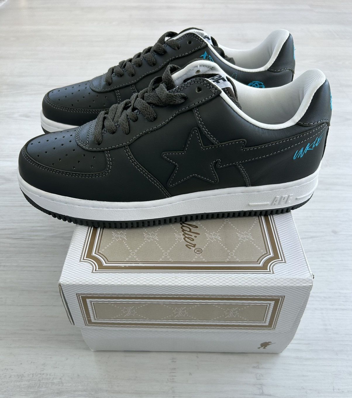 Bape VERY RARE OG 2003 A BATHING APE X UNKLE 1 OF 100 BAPESTA Size US 10 / EU 43 - 1 Thumbnail