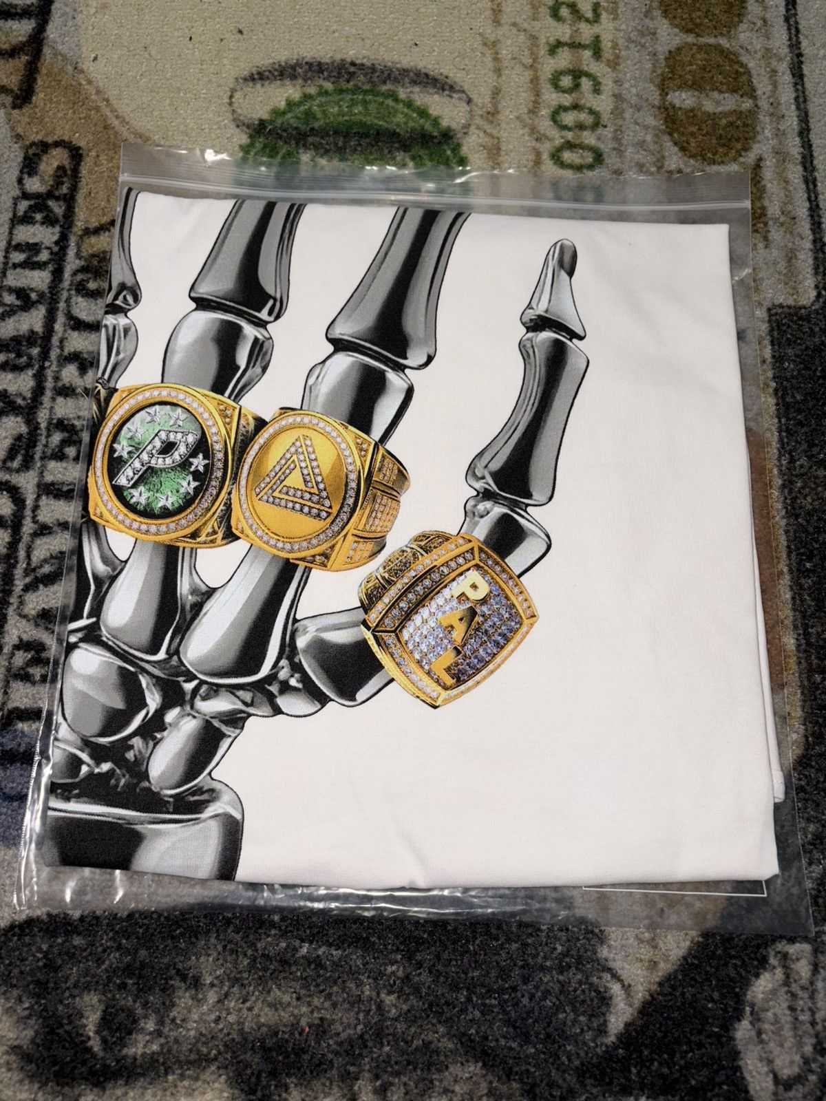 Palace Palace Mechanical Champion T-Shirt White Size US XL / EU 56 / 4 - 1 Thumbnail