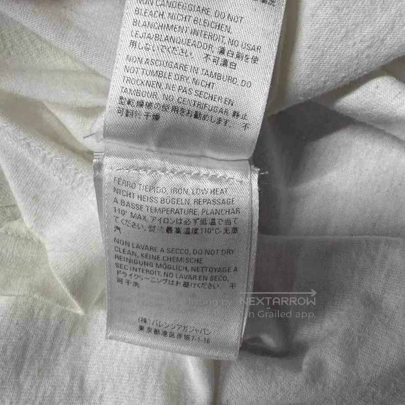 Balenciaga Balenciaga White Red Letter Short Sleeve. Size US S / EU 44-46 / 1 - 5 Thumbnail