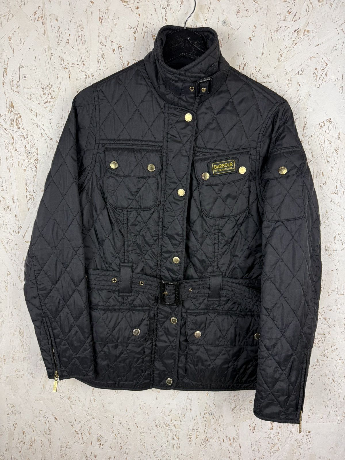 Barbour Barbour International Quilted Jacket In Black EU 36 US 6 Size M / US 6-8 / IT 42-44 - 1 Thumbnail