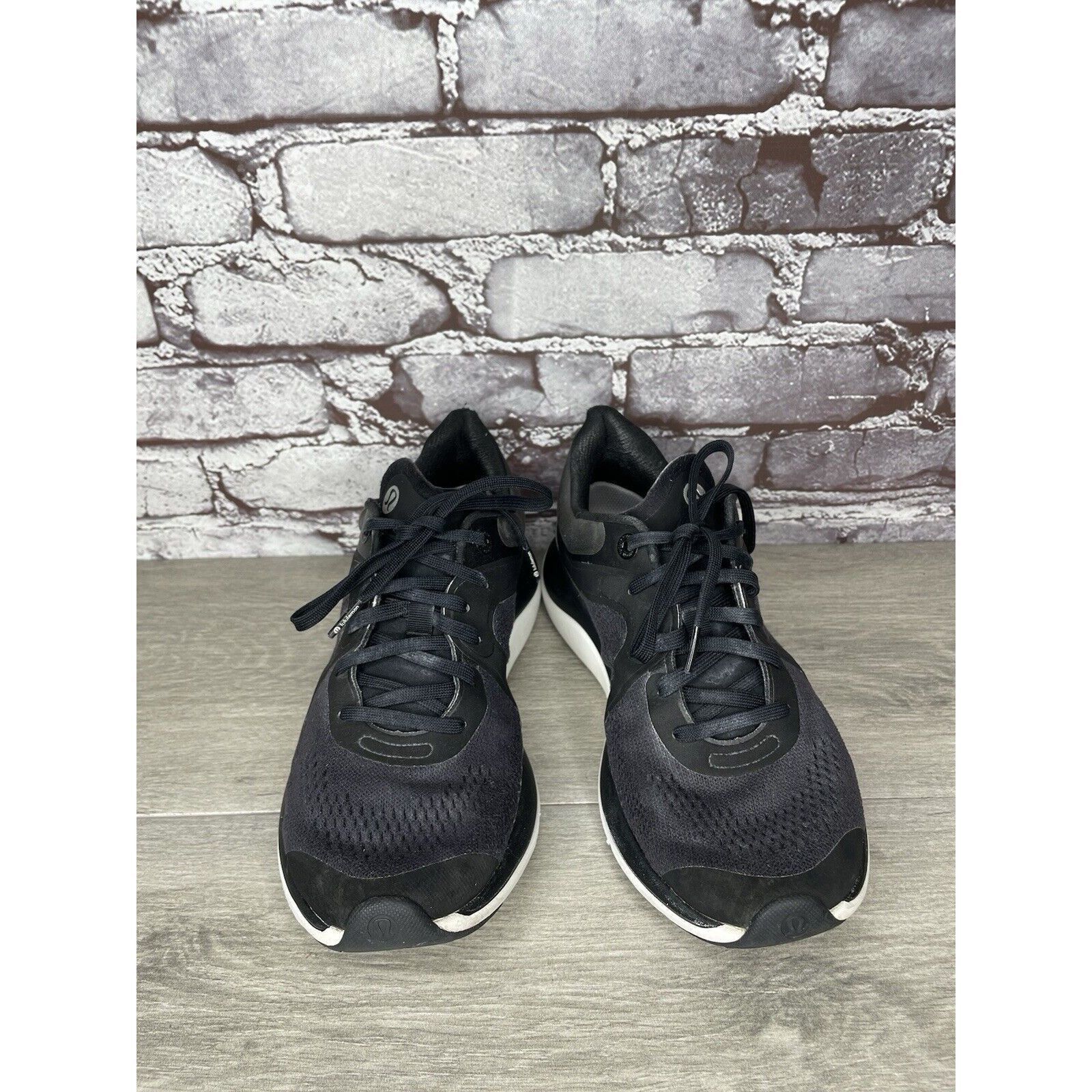 Lululemon Lululemon Black White Chargefeel Workout Low Athletic Sneake Size US 9.5 / IT 39.5 - 2 Thumbnail
