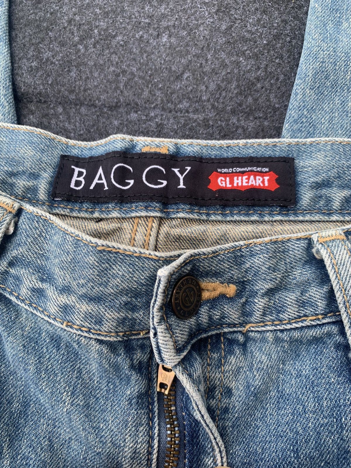 Japanese Brand BAGGY GL HEART JEANS. Size US 33 - 10 Thumbnail