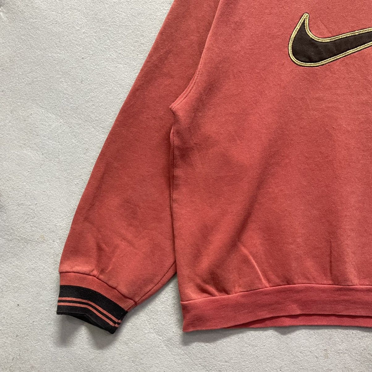 Nike Vintage Nike Big Swoosh Sweatshirt Made in Singapore Size US L / EU 52-54 / 3 - 5 Thumbnail