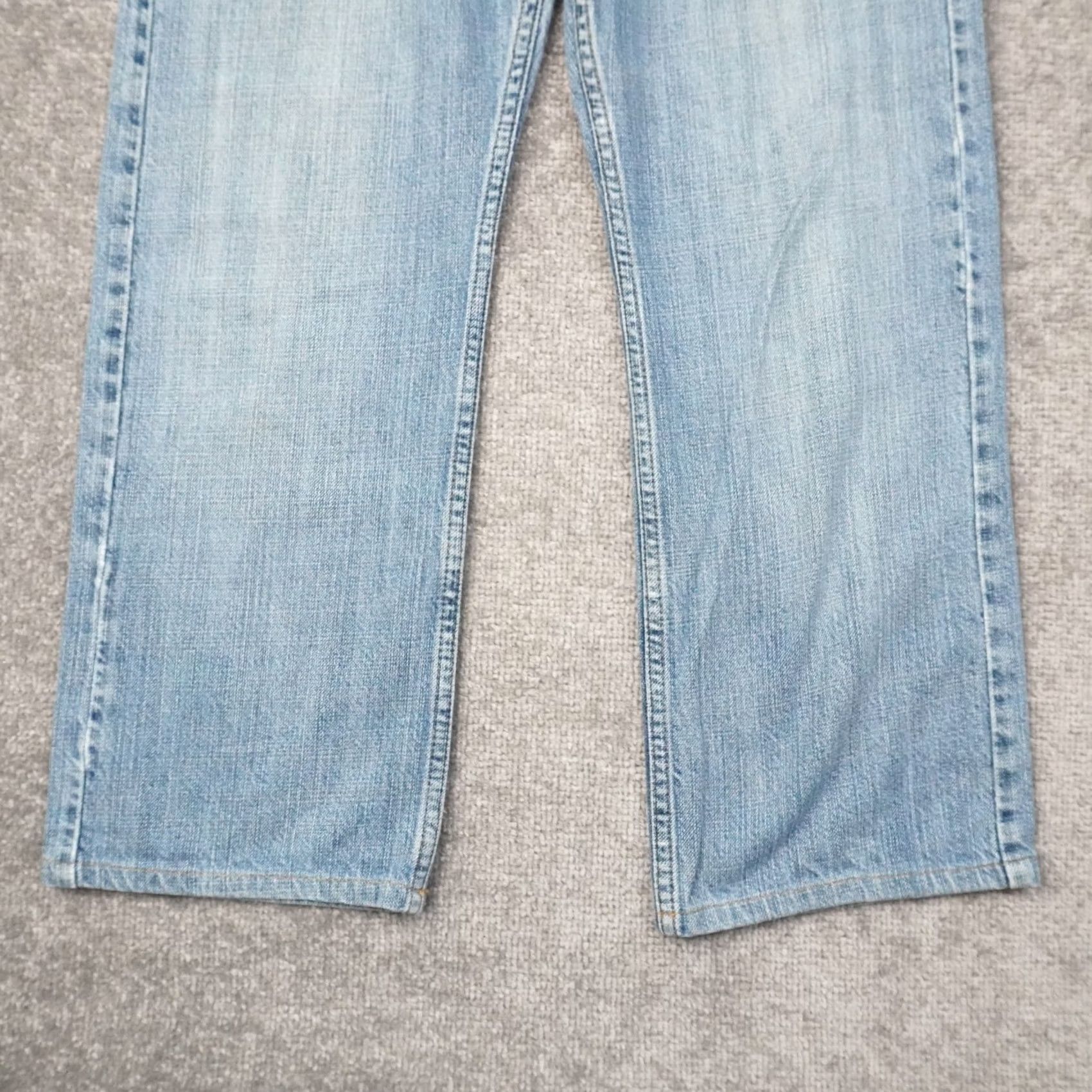 Levi's Levi's 514 Slim Straight Mens 32x28 Light Wash Blue Denim Jeans Size US 32 / EU 48 - 5 Thumbnail