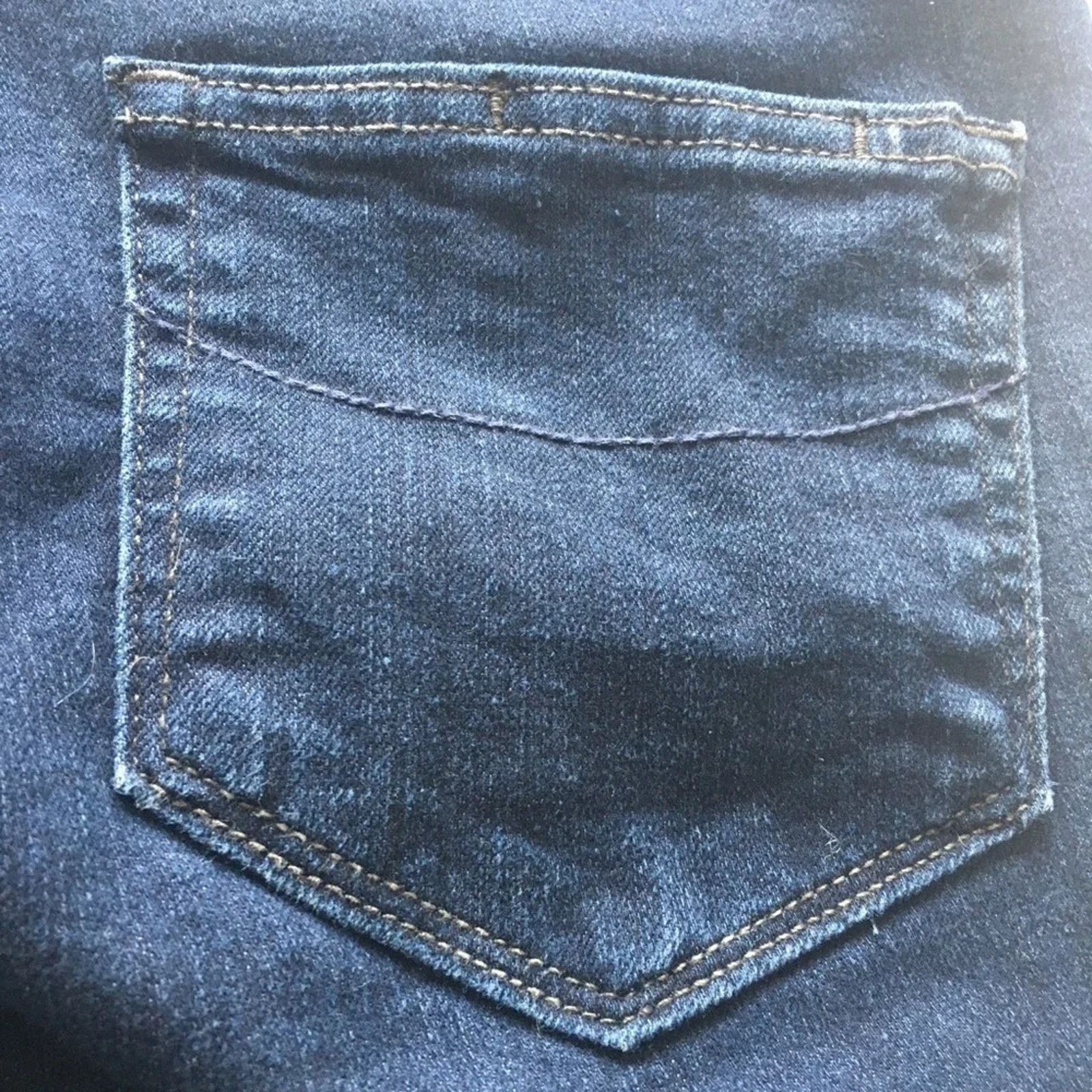 Paige Paige Hidden Hills Straight leg dark washed jeans, size 27 Size 28" / US 6 / IT 42 - 8 Thumbnail