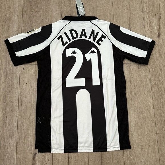 Kappa Zinedine Zidane Juventus 97/98 Home Retro Black Soccer Jerse Size US L / EU 52-54 / 3 - 6 Thumbnail