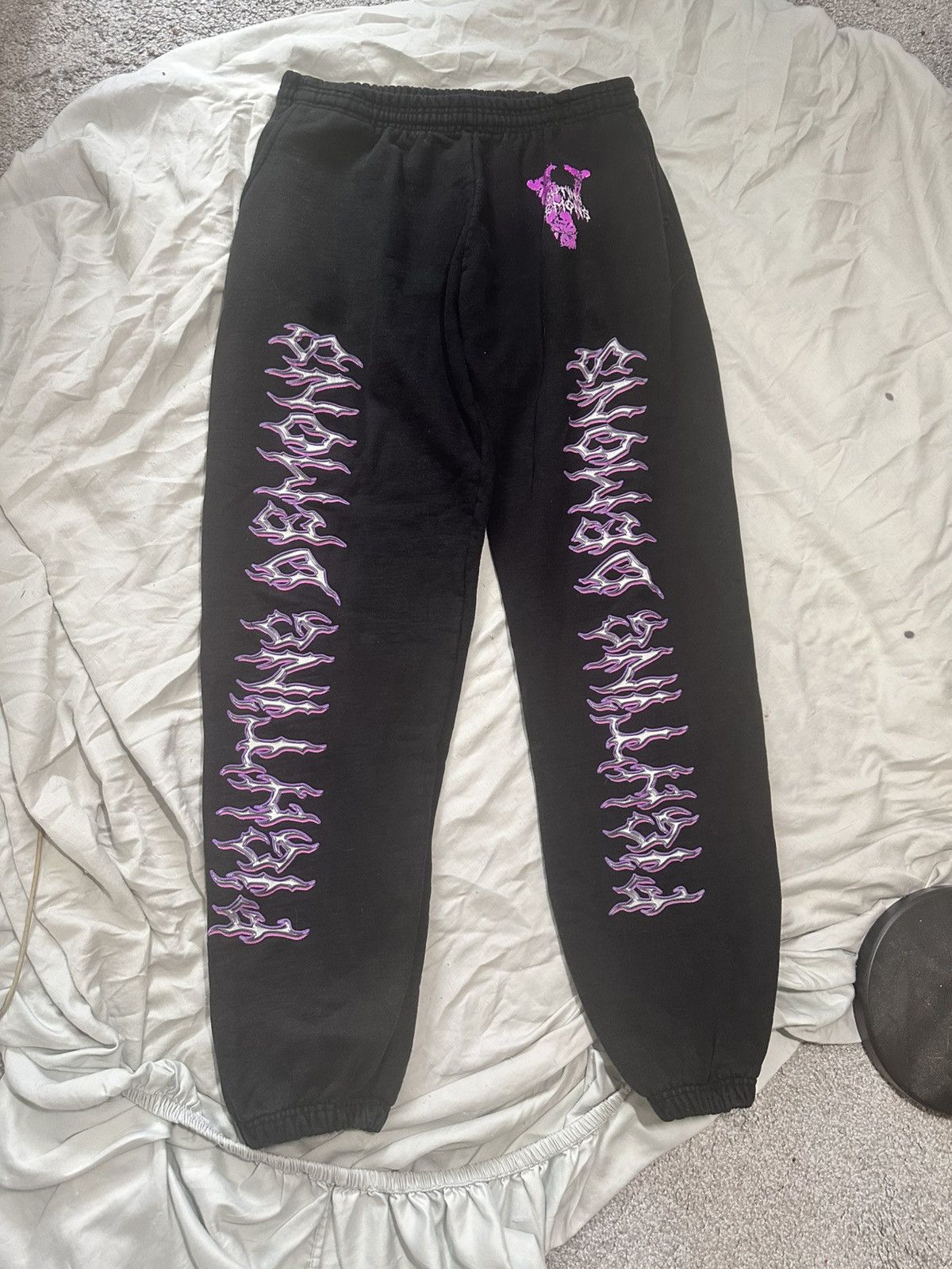 999 Club × Vlone Juice Wrld Vlone Fighting demons pants XL Size US 38 / EU 54 - 1 Thumbnail
