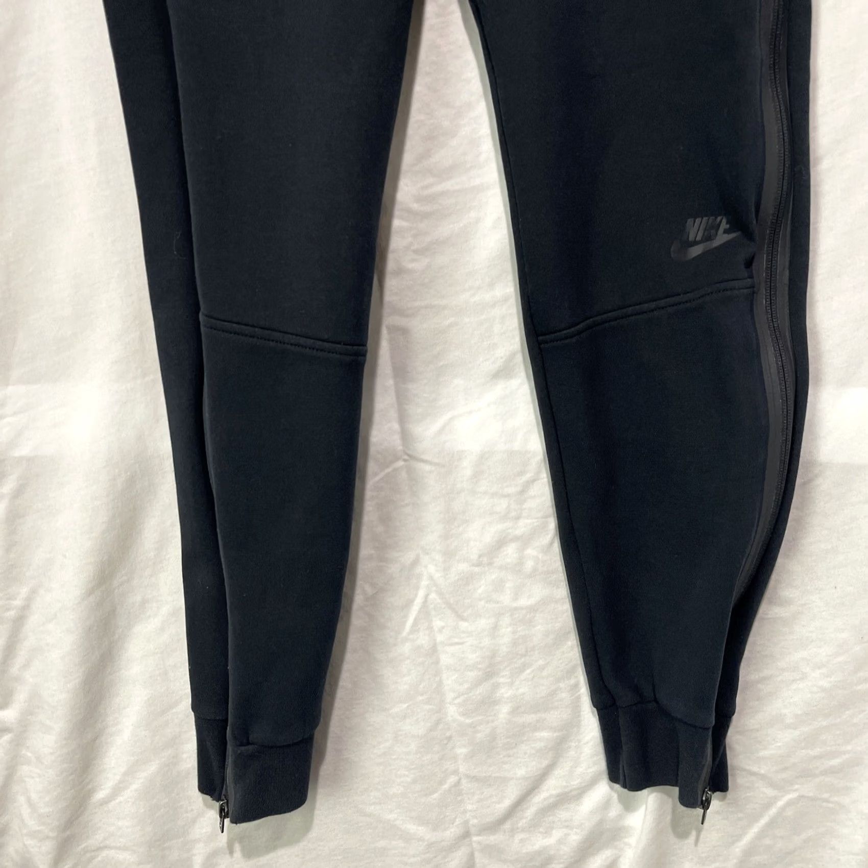 Nike Nike Joggers Women's Small Sportswear Tech Fleece Streetwear BV7115-010 Black Size 28" / US 6 / IT 42 - 3 Thumbnail