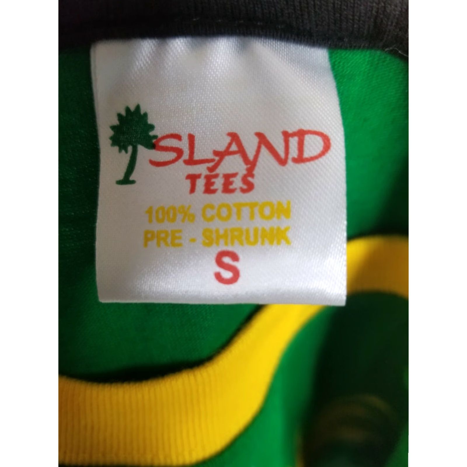 Vintage VINTAGE Island Tees Jamaica Shirt Men T-Shirt Short Sleeve S Green Black Yellow Cotton Logo Pattern 90s Theme Mens Size US S / EU 44-46 / 1 - 4 Thumbnail