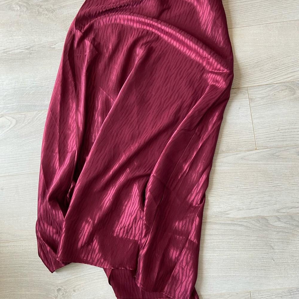 Lulus Lulu's Red Satin Cutout Midi Dress Size S / US 4 / IT 40 - 4 Thumbnail
