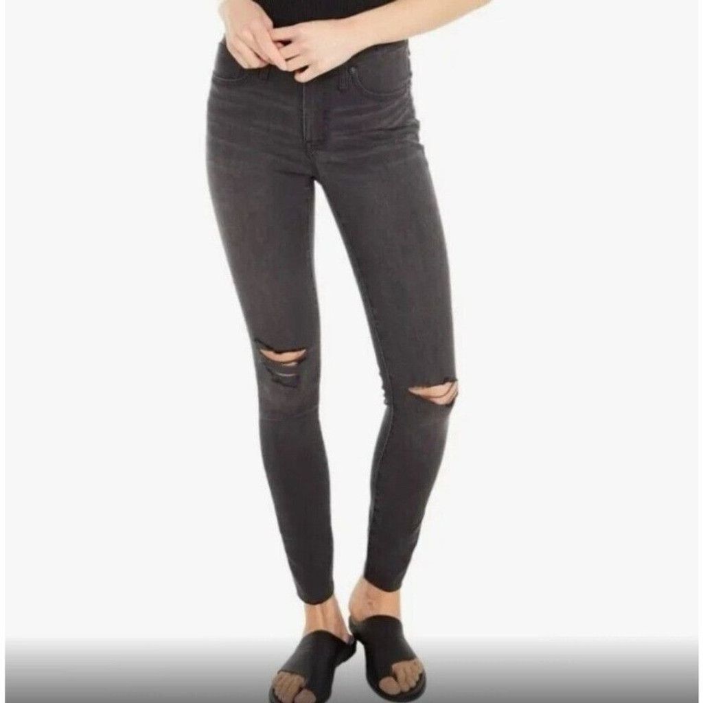 Madewell Madewell 9" High-Rise Skinny Distressed Raw Hem Jeans. Size 27" / US 4 / IT 40 - 1 Thumbnail