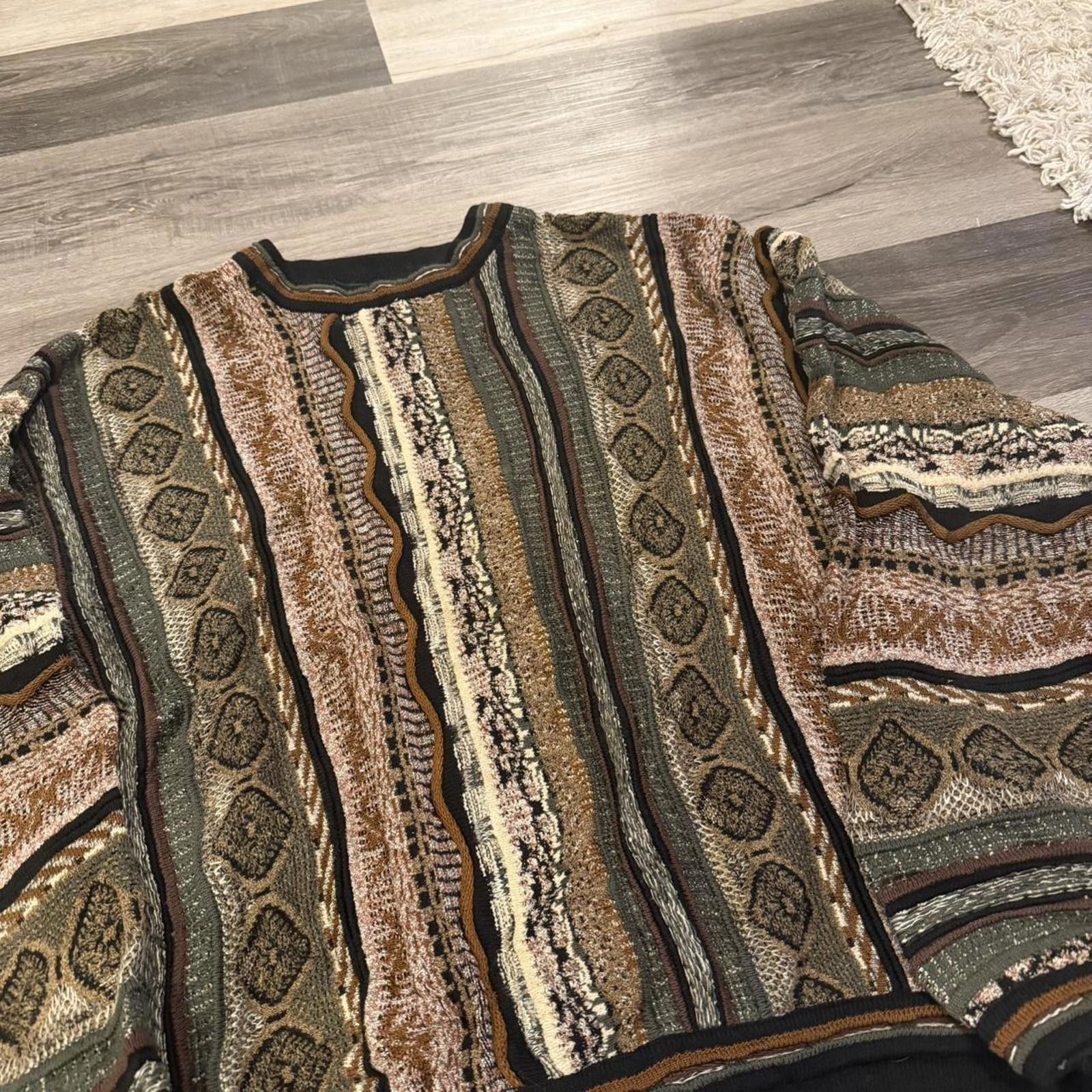 Tundra vintage tundra coogi style 3D knit sweater 90s XL Size US XL / EU 56 / 4 - 1 Thumbnail
