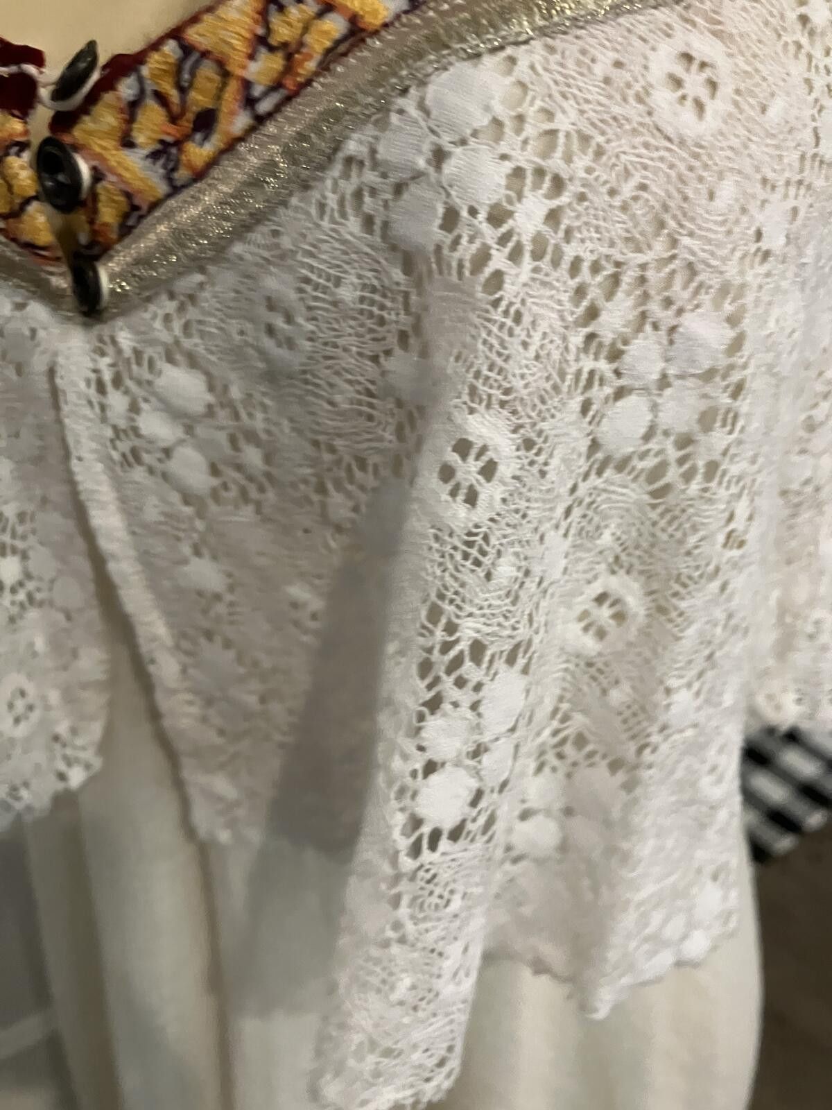 Unknown London Bohemian Style White Lace Maxi Dress with Embroidered Detail Size XS / US 0-2 / IT 36-38 - 3 Thumbnail