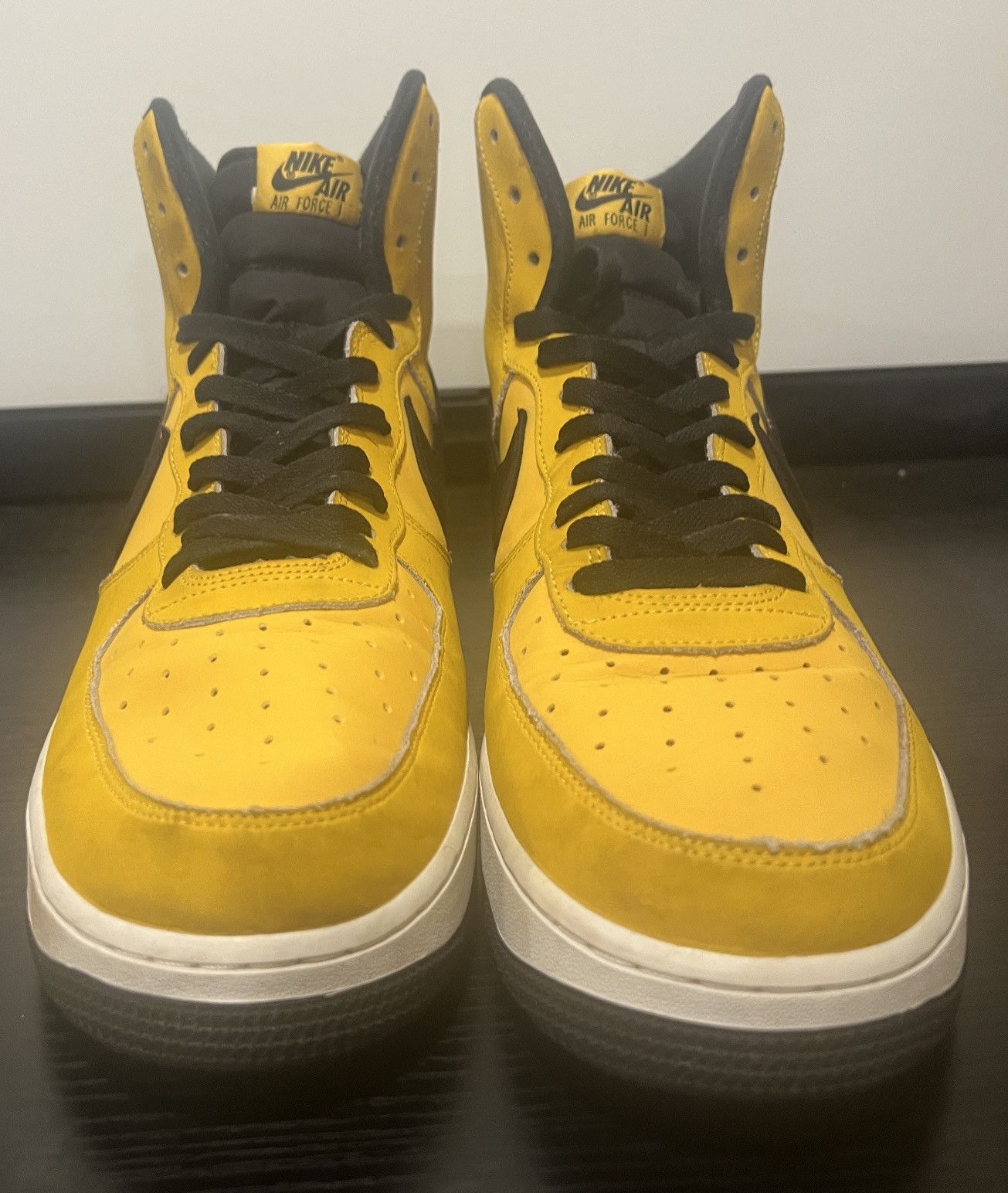 Nike SIZE 13 MEN - Nike Air Force 1 '07 Strap High Yellow Ochre Size US 13 / EU 46 - 2 Thumbnail
