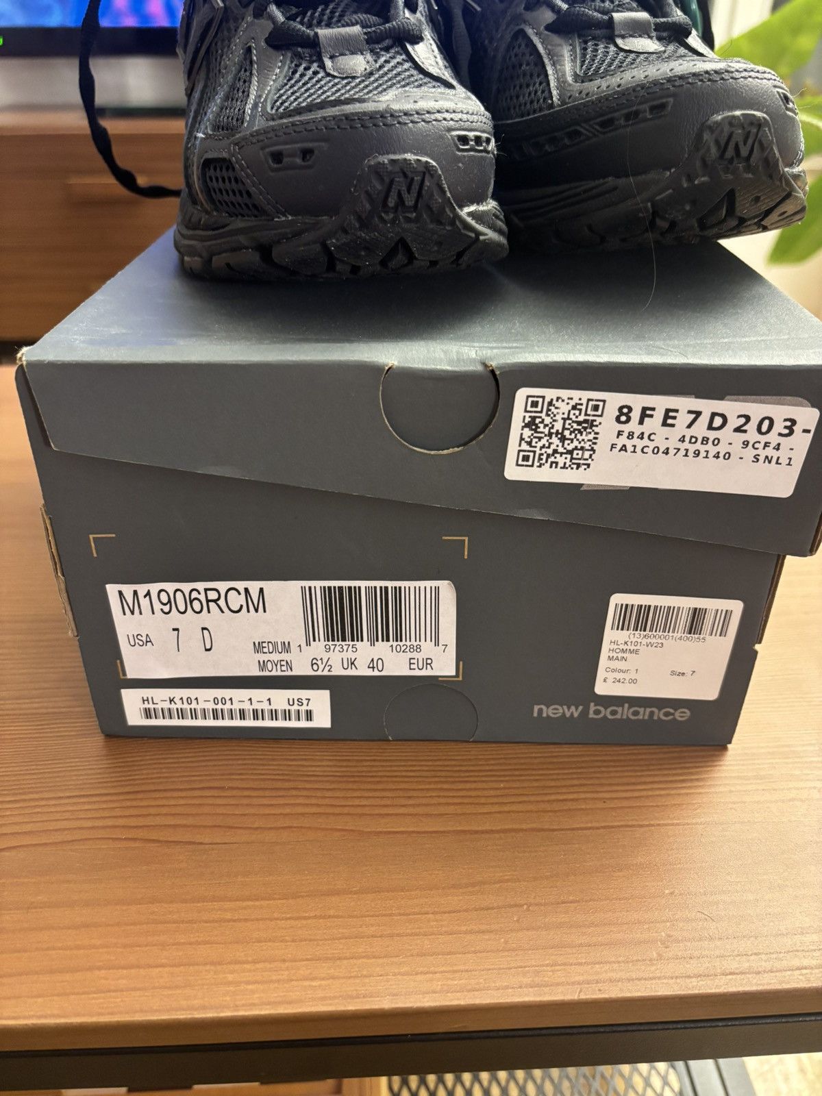 New Balance Comme des Garcons Homme New Balance 1906R Size Us 7 Size US 7 / EU 40 - 2 Thumbnail