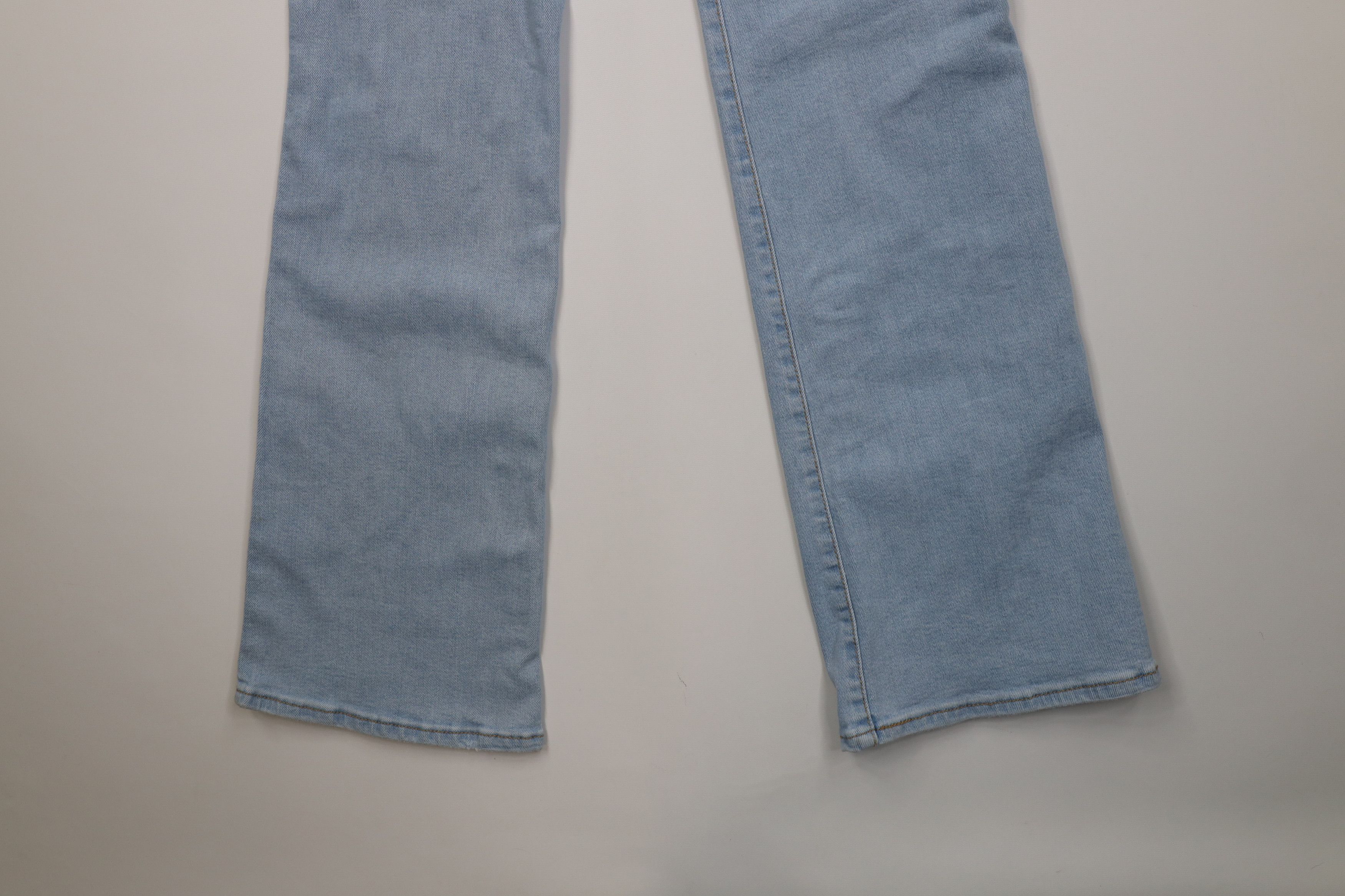 Levi's Vintage Y2K Levis Button Fly Ribcage Bootcut Wide Leg Jeans Size 30" / US 8 / IT 44 - 12 Thumbnail