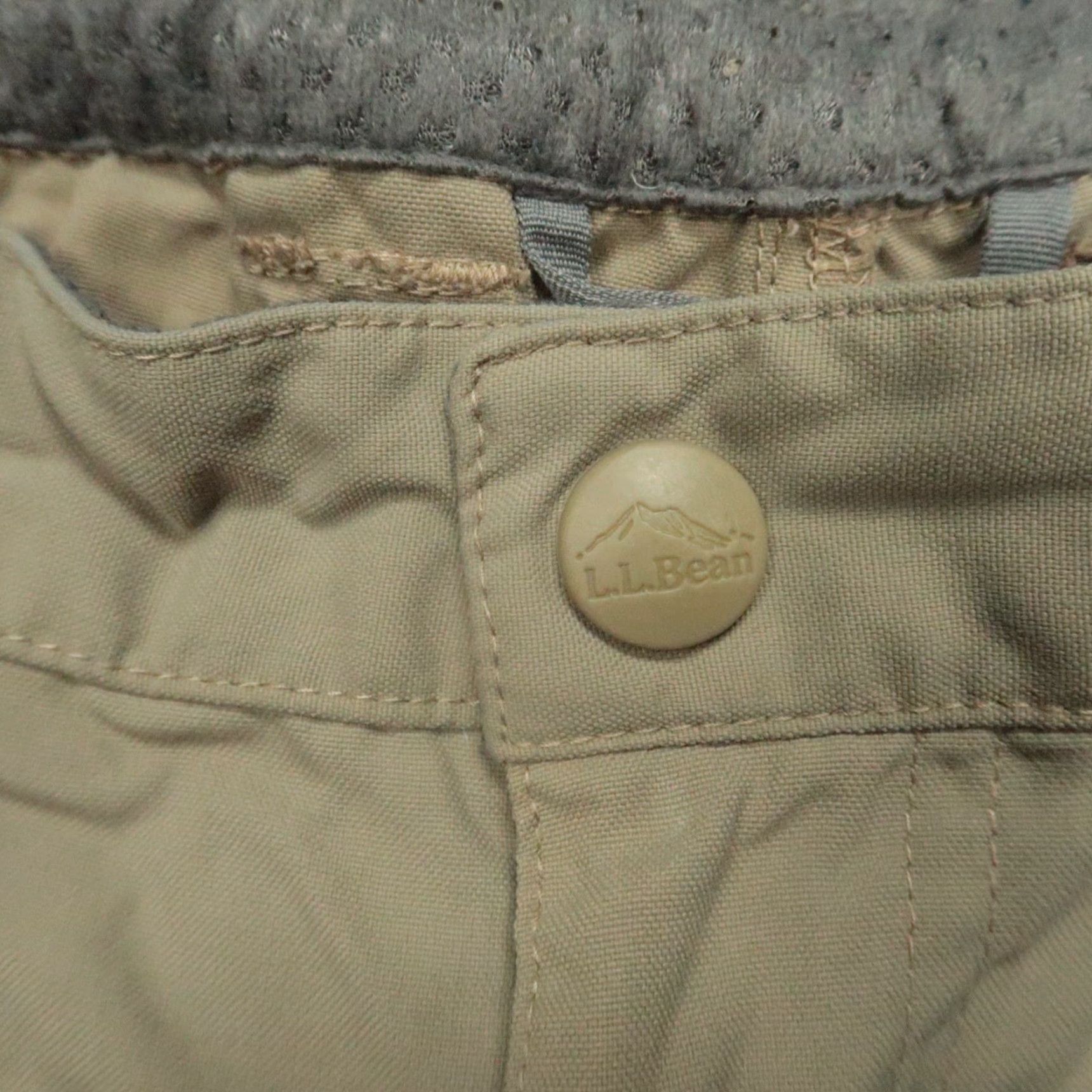 Vintage LL Bean Pants Men XL Short Khaki Convertible Switchback Hiking 40x30 Brown Nylon 40 Waist Regular Straight Chino Pockets Vintage No Size US 36 / EU 52 - 3 Thumbnail