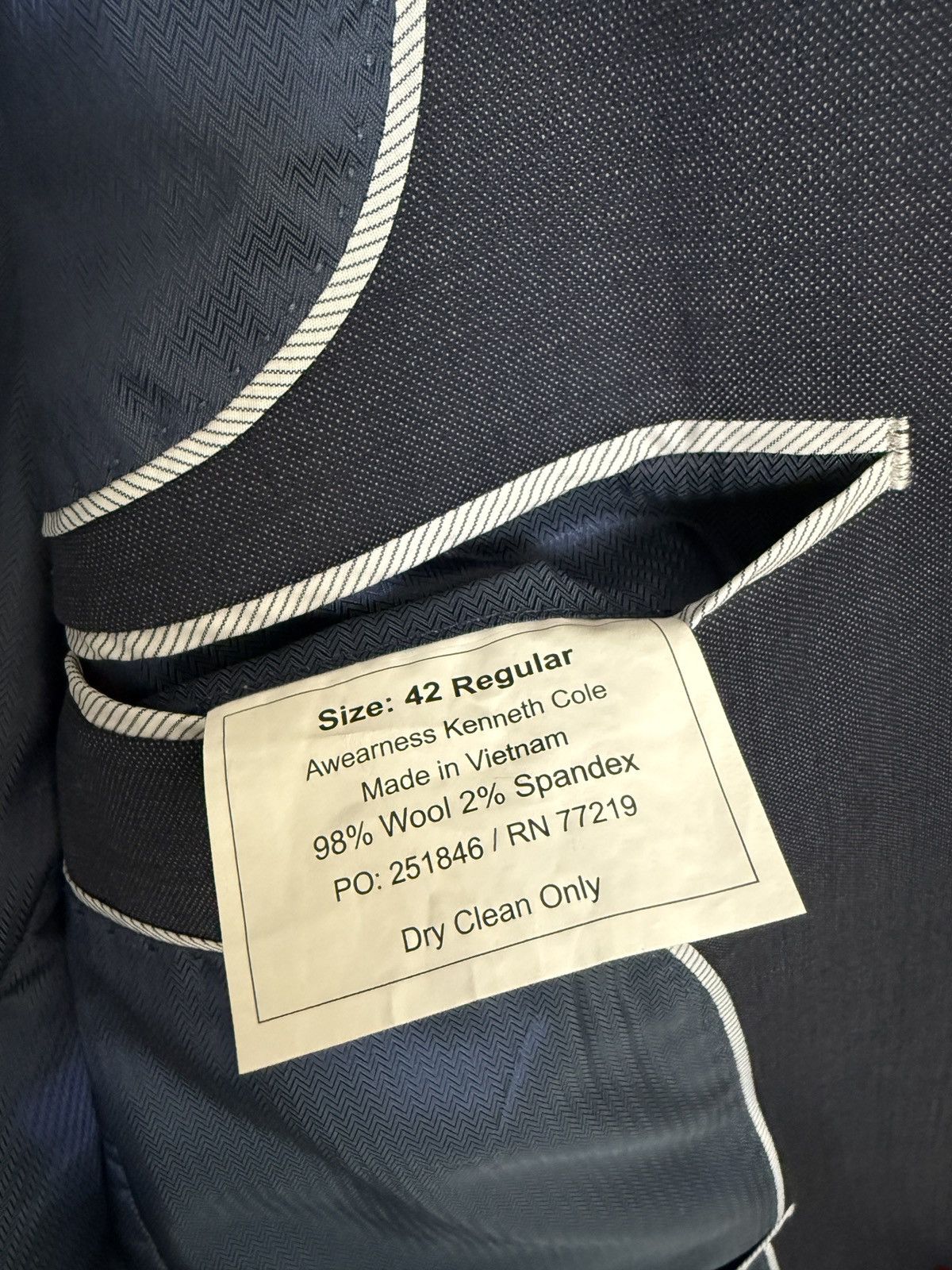 Kenneth Cole Kenneth Cole Awearness Suit Size 42R - 8 Thumbnail