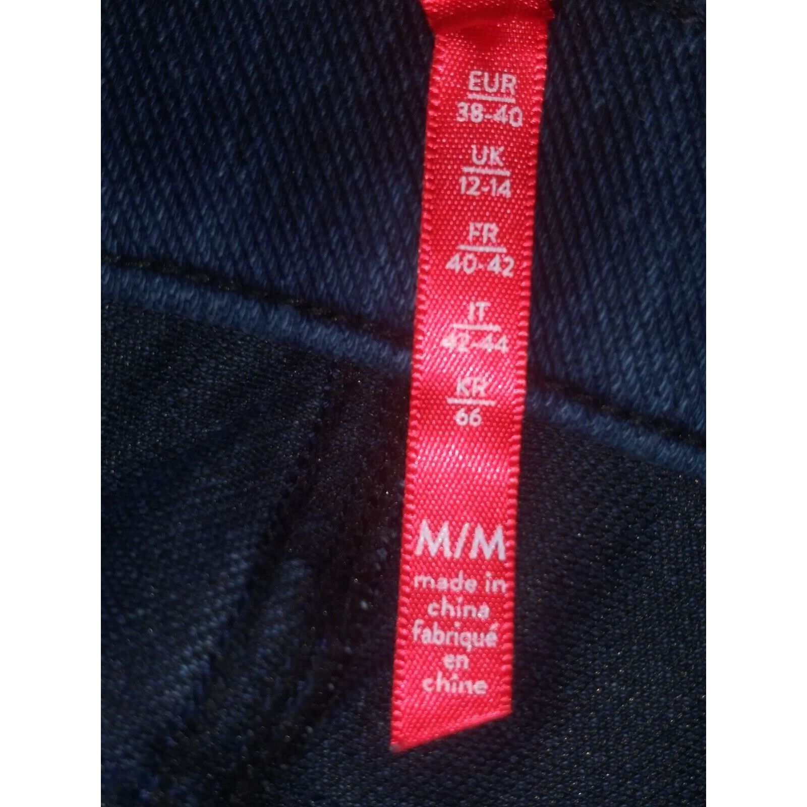 Spanx Spanx Jean-ish Dark Indigo Blue 20048R Pull-On Soft Jegging Size 28" / US 6 / IT 42 - 7 Thumbnail
