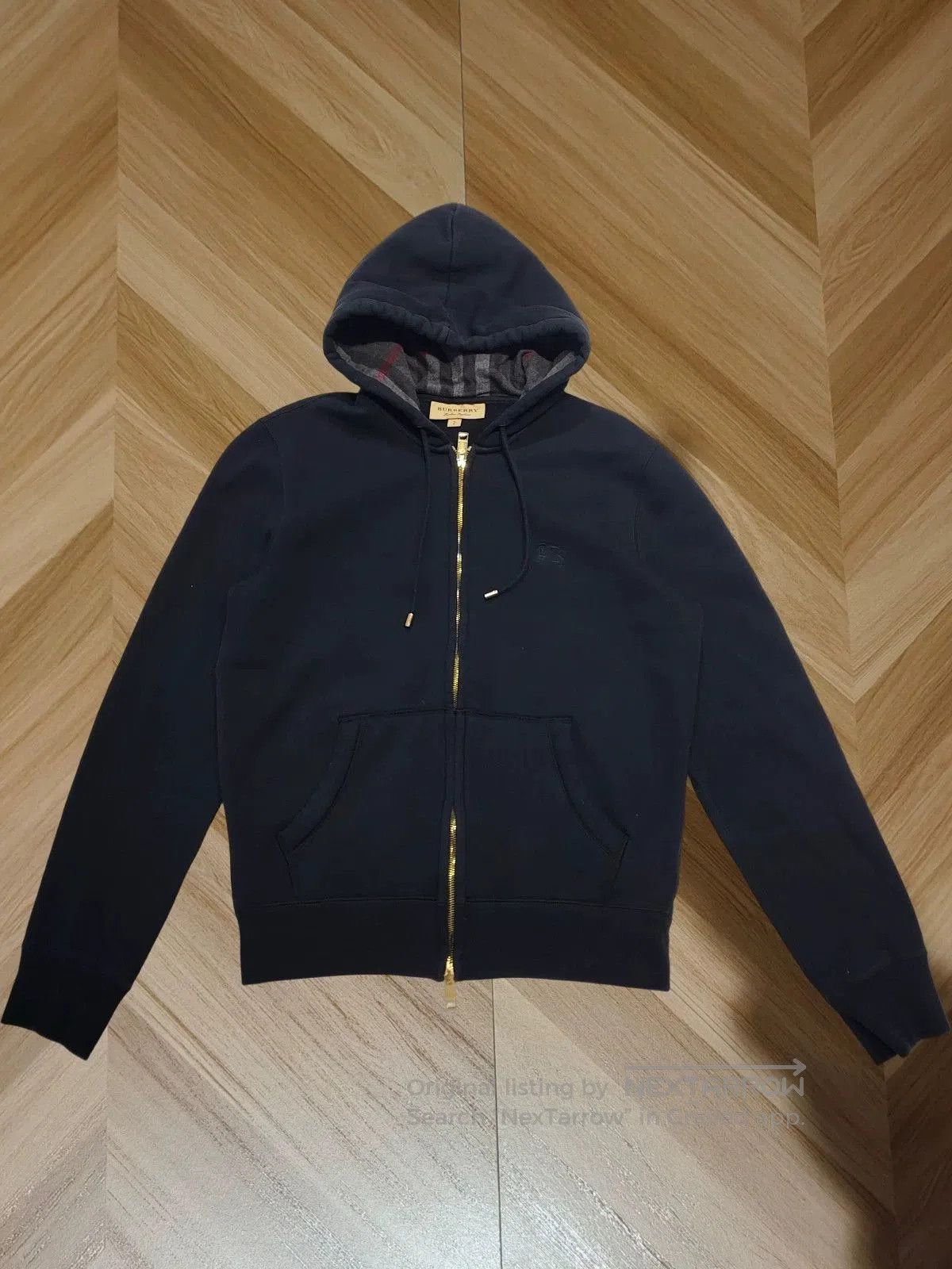 Burberry Burberry Embroidered Jacket in Good Condition. Size US S / EU 44-46 / 1 - 1 Thumbnail