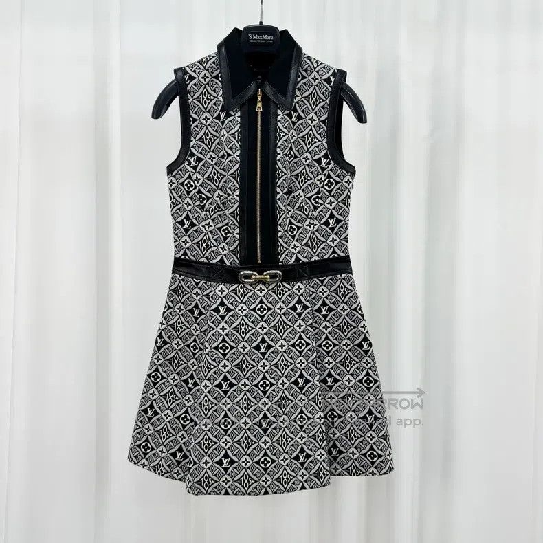 Louis Vuitton Louis Vuitton 1854 collection presbyopic full print dress Size XS / US 0-2 / IT 36-38 - 1 Thumbnail
