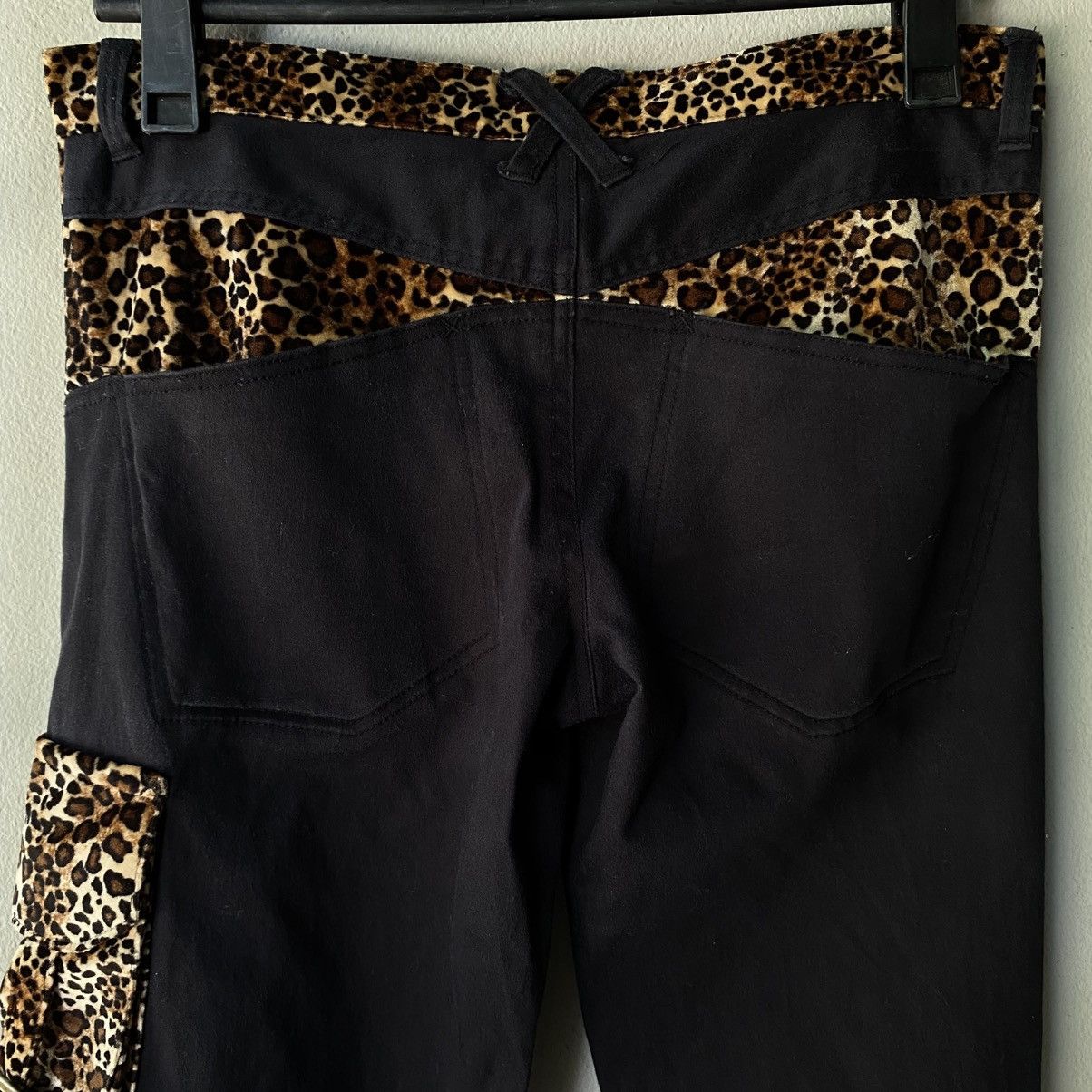 Japanese Brand × Seditionaries HUNDRED CLUB Y2K Punk Black Cargo Pants with Leopard Trim Size 32" / US 10 / IT 46 - 6 Thumbnail