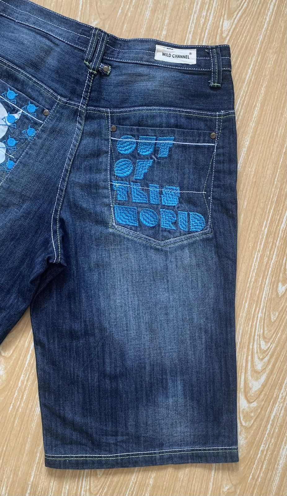 Japanese Brand Wild Channel Out Of This World Embroidered Baggy Short Pants Size US 34 / EU 50 - 12 Thumbnail