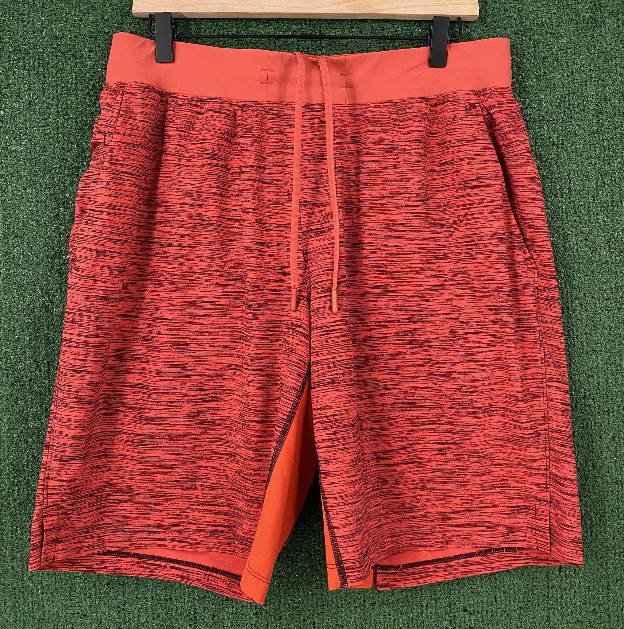 Lululemon Lululemon T.H.E. Short Linerless Pink Plum Shorts Large Size US 36 / EU 52 - 1 Thumbnail