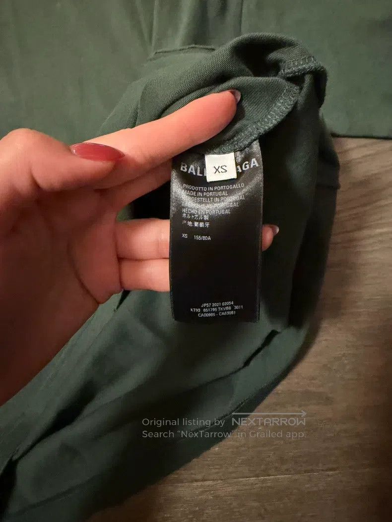 Balenciaga Balenciaga Cracked Hole T-Shirt in Green Size US XS / EU 42 / 0 - 4 Thumbnail