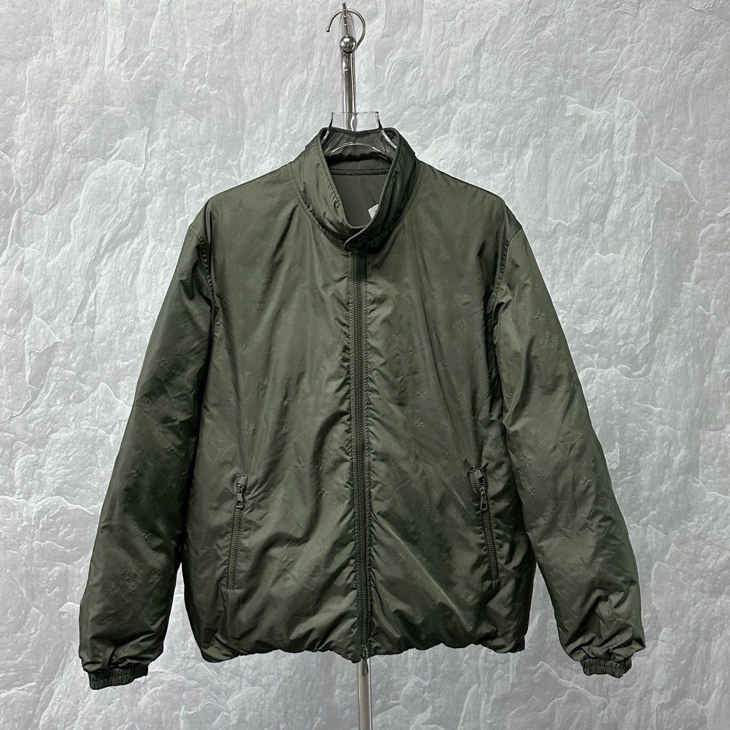 Louis Vuitton LV Ski Capsule Reversible Monogram Puffer Jacket Size US M / EU 48-50 / 2 - 3 Thumbnail