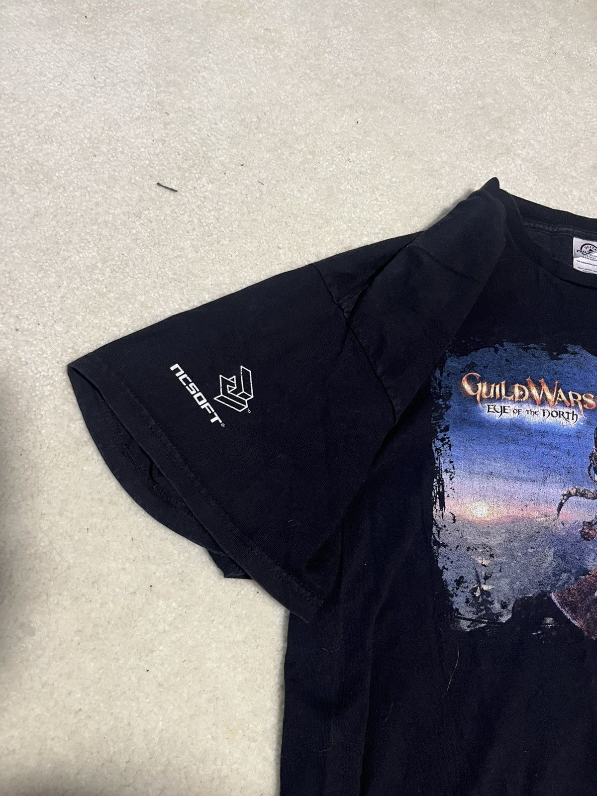 Other Vintage Guild Wars Tshirt XL Mens Size US XL / EU 56 / 4 - 2 Thumbnail