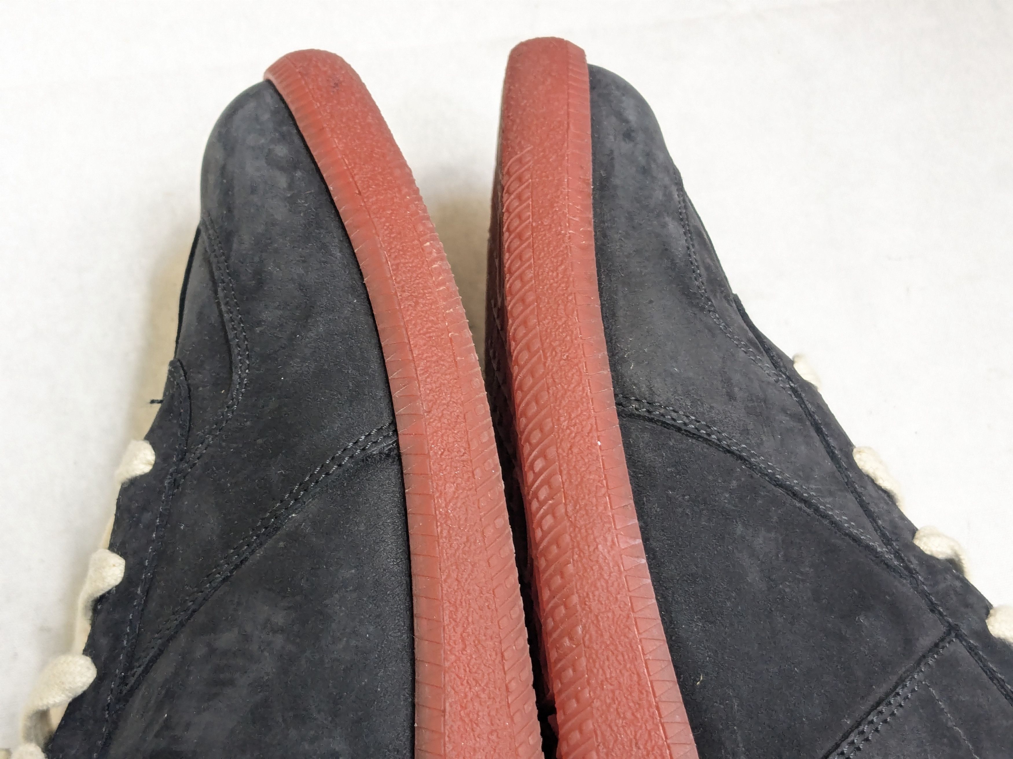 Maison Margiela Maison Margiela Replica GAT Black Red 13 46 Low Tops Size US 13 / EU 46 - 11 Thumbnail