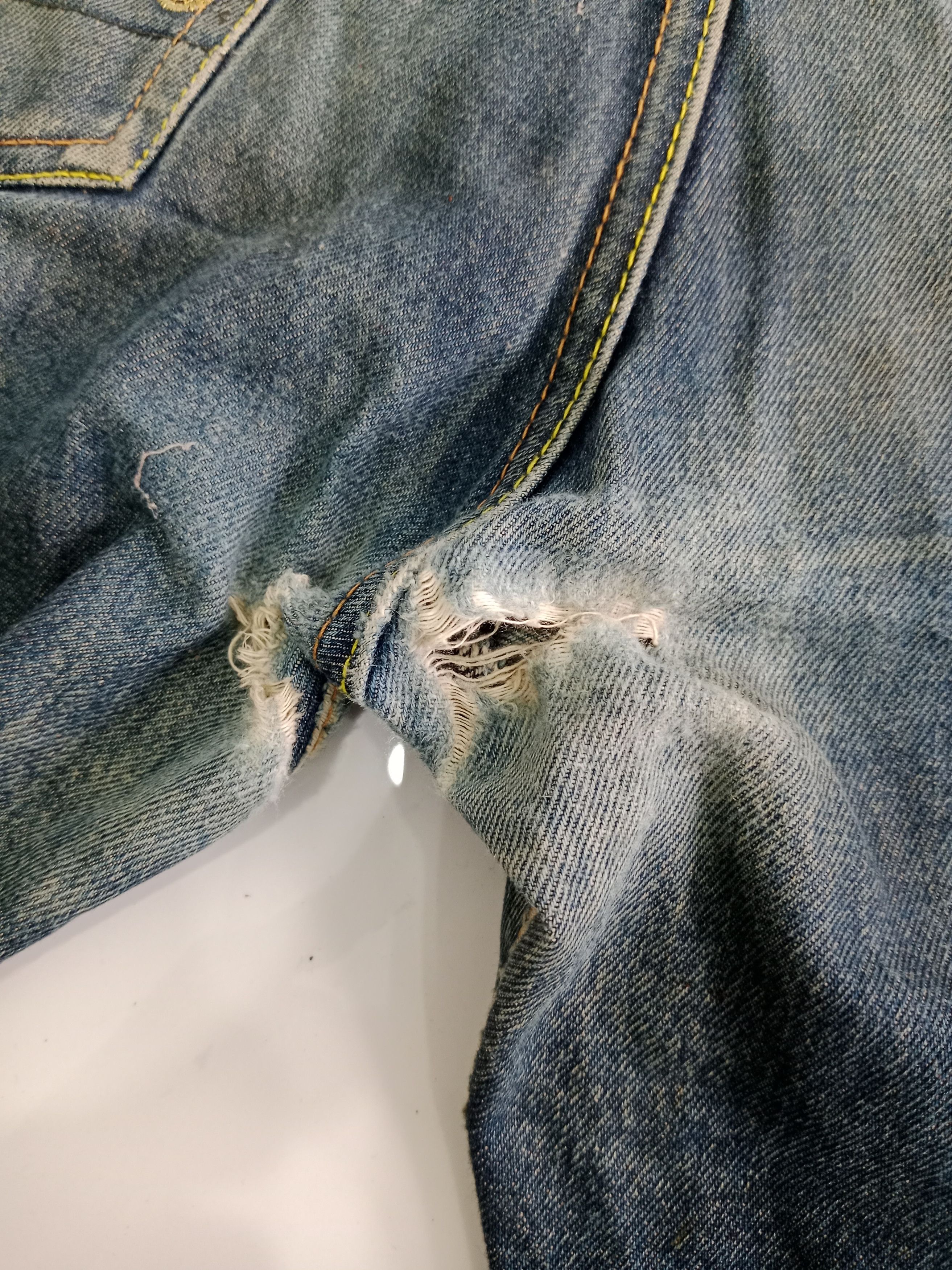 Evisu Vintage Evisu Distressed Jeans Japanese Brand Size US 33 - 10 Thumbnail
