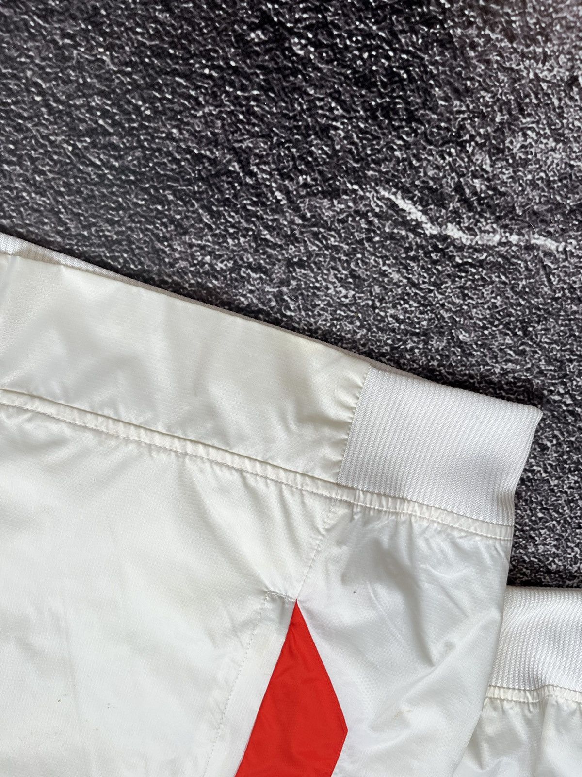Puma Rare Puma Ferrari Racing Hooded Light Jacket White Size XL Size US XL / EU 56 / 4 - 3 Thumbnail