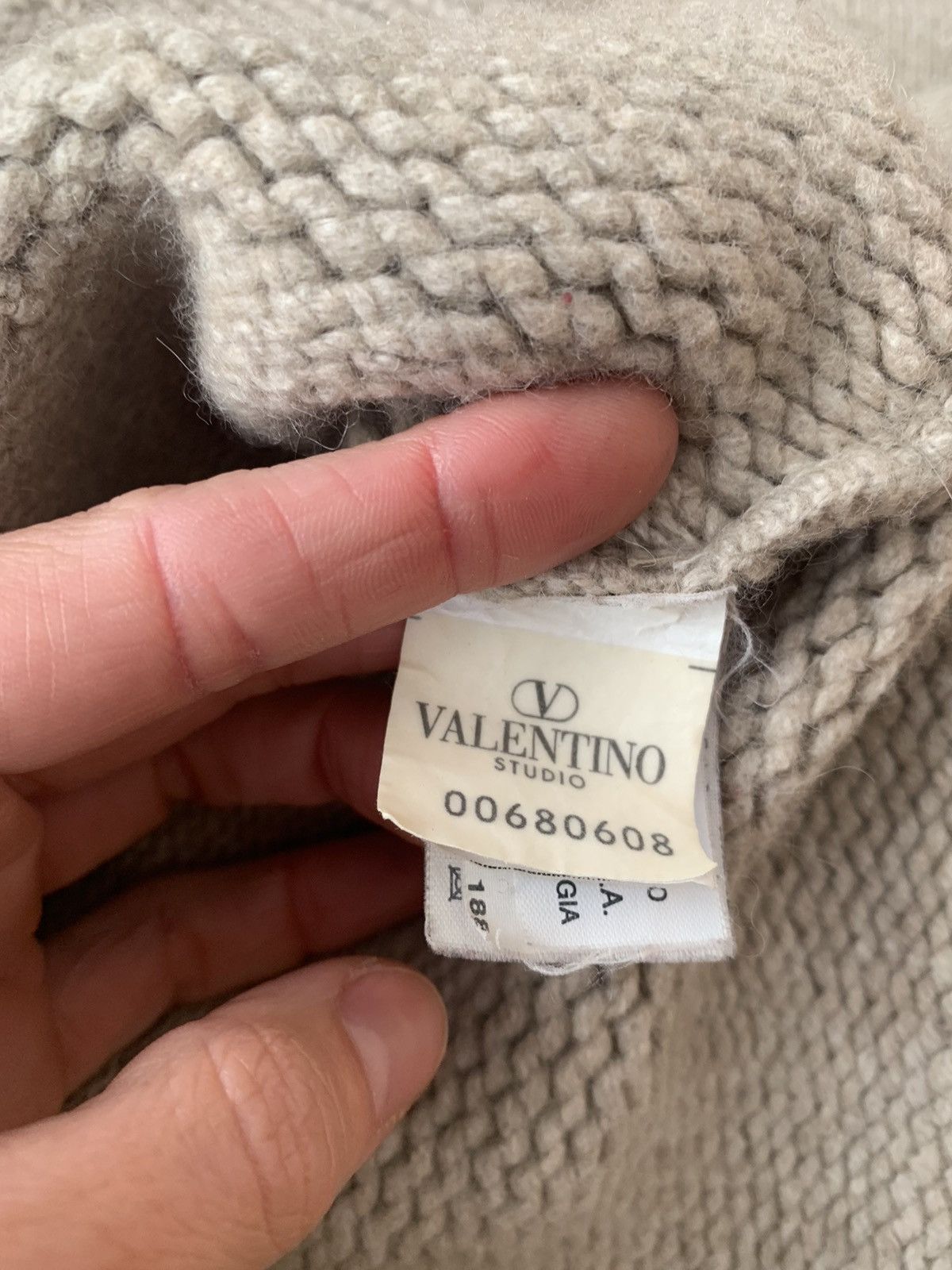 Valentino Valentino Beige Chunky Knit – Cashmere, Angora & Wool Blend Size S / US 4 / IT 40 - 9 Thumbnail