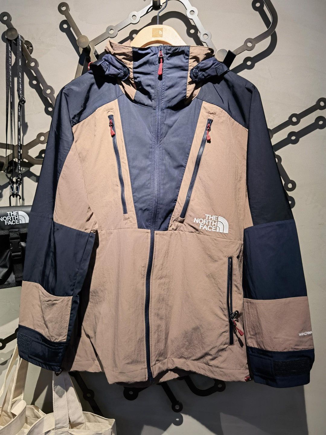 Kazuki Kuraishi × The North Face Urban Exploration KAZUKI Utility Wind Jacket Size US M / EU 48-50 / 2 - 6 Thumbnail