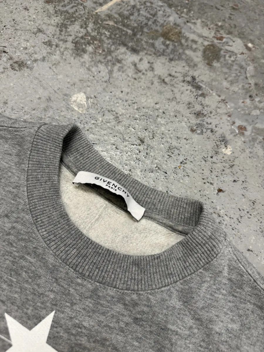 Givenchy SS2016 Givenchy Monkeys Grey Star Sweater by Riccardo Tisci Size US M / EU 48-50 / 2 - 10 Thumbnail
